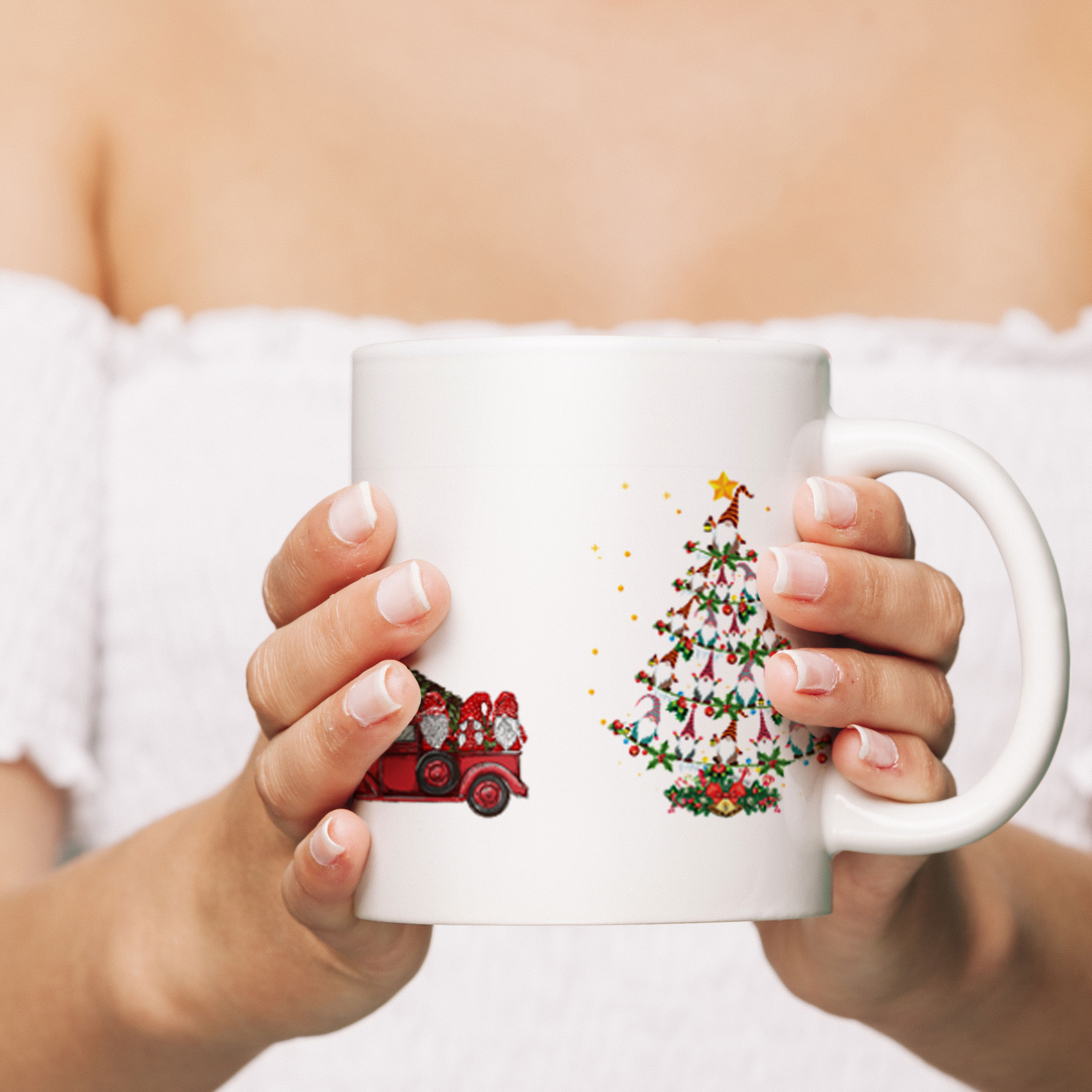 Gnomes On The Christmas Tree 2074a